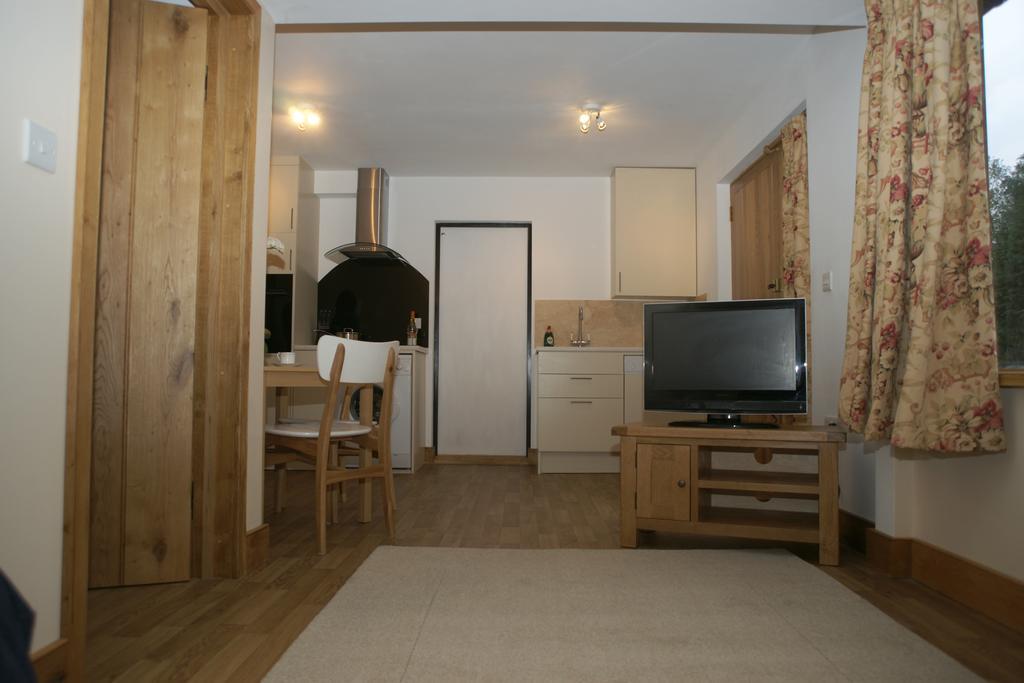 The Elms Annex Apartment Cottered Exterior photo